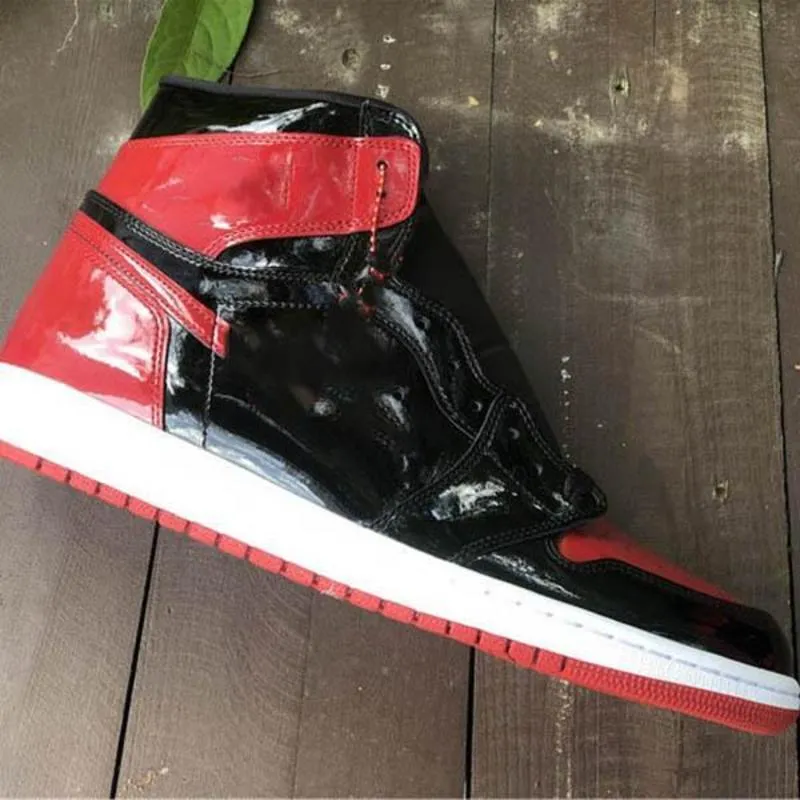 2021 Release Jumpman 1 High OG Bred Patent Basketball Shoes RED BLACK 1s Patent-leather sport Outdoor Sneakers Top Quality Ship With Box