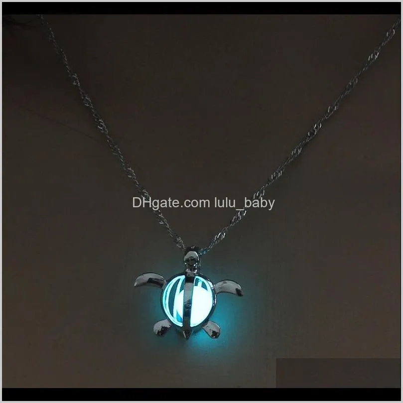 Hollow Turtle Shape Choker Necklace Woman Luminous Glowing in Dark Pendants Necklaces Statement Women Necklace jewelry Gift