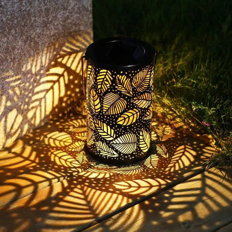 Strings Solar Lantern Lights Outdoor Garden Hanging Metalen bladpatroon Lamp Gate Licht voor terras buiten tabel met leded LED