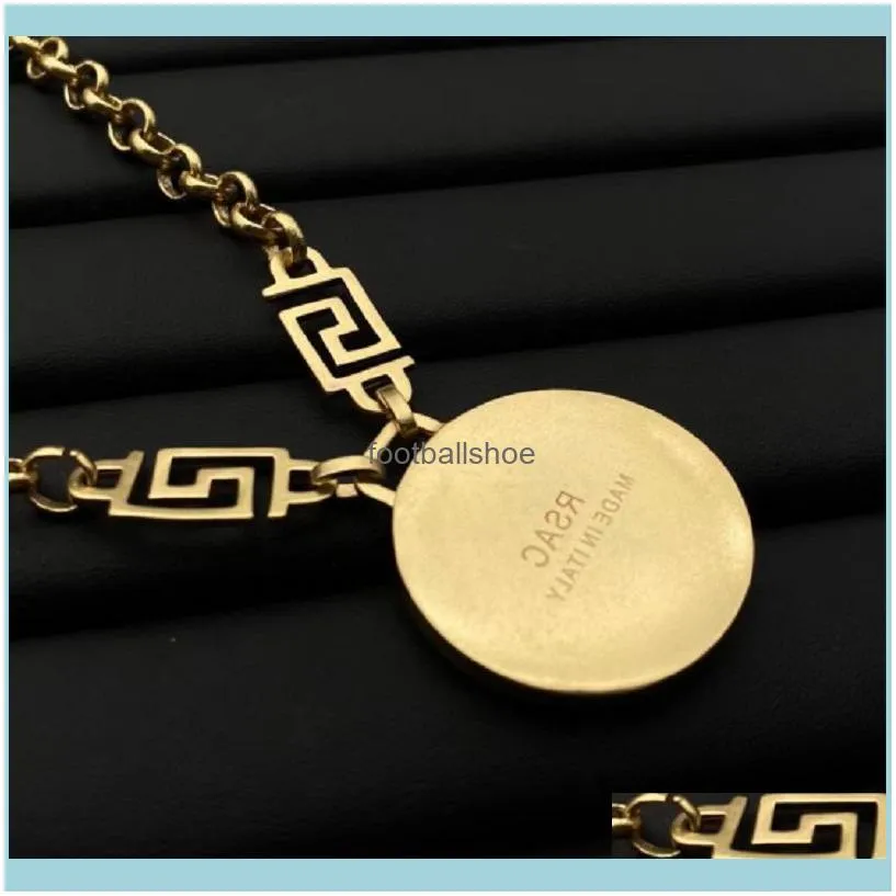 Manufacturers Wholesaler luxury high quality retro Pendant necklaces for woman men vintage 18k fashion brand design brass gold plated European size
