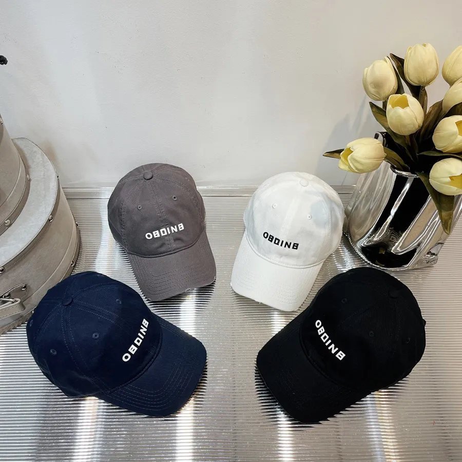 Simple Fashion Ball Caps Designer Retro Style Cap for Man Woman All Seasons Good Quality 4 Colors