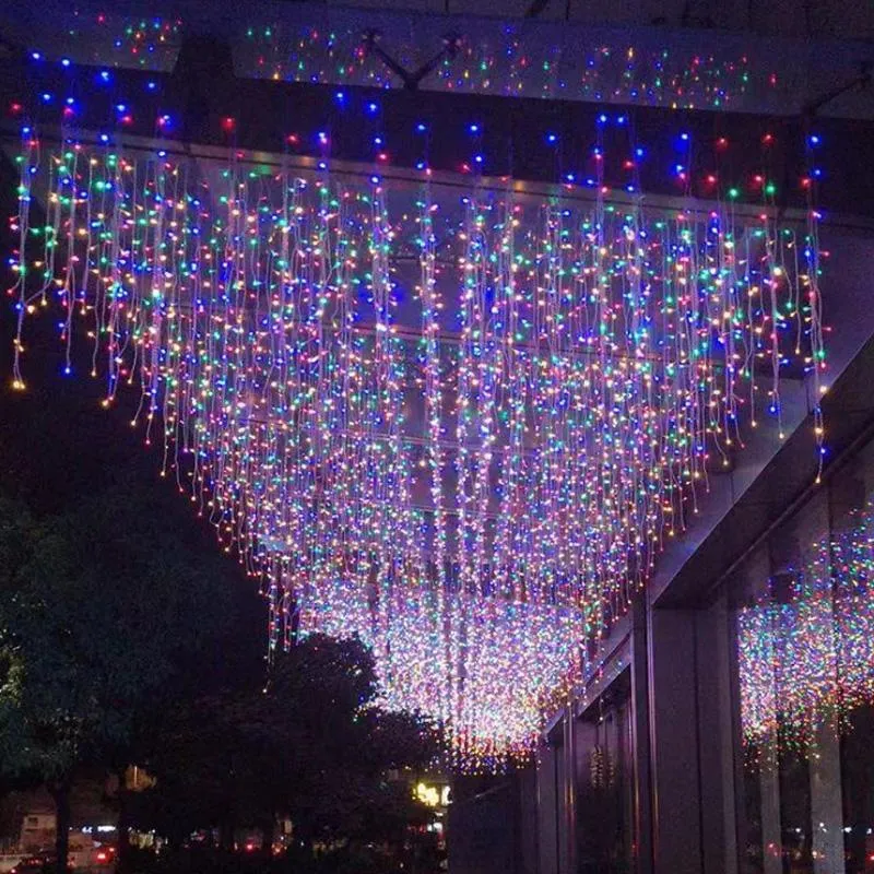 Saiten 5M LED-Vorhang Eiszapfen Lichterketten im Freien Festliche wasserdichte 96LEDs Hochzeitsgirlande Licht für Garten-Mall-Party