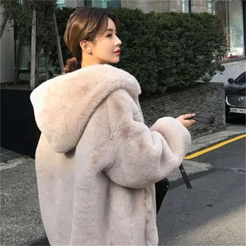 Casual Style Hooded Warm Outwear Vinter Kvinnor Faux Fur Tjock Teddy Bear Coat Fashion Female Overcoat 210928