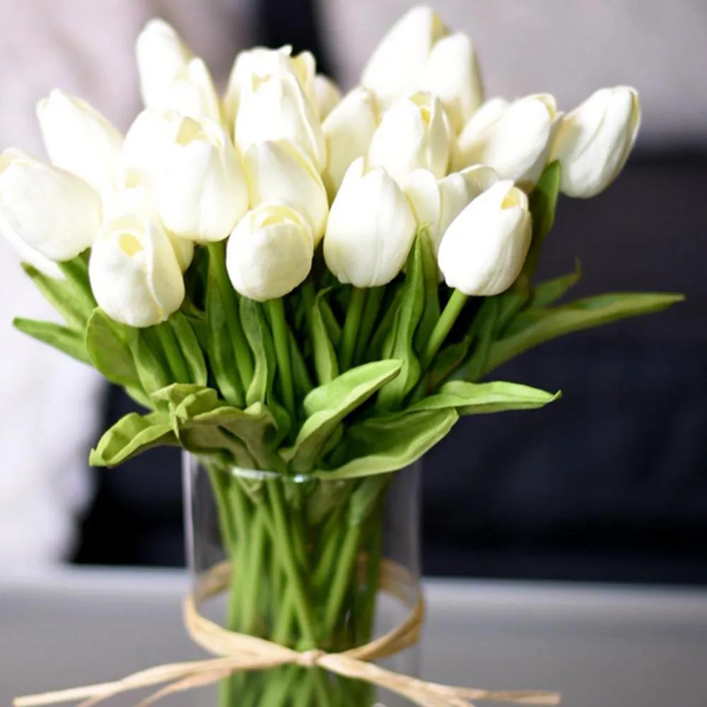 10 sztuk Tulipan Sztuczny Kwiat Biały Pu Prawdziwy Dotyk Do Dekoracji Wnętrz Fałszywe Tulipany Latex Kwiaty Bukiet Ślub Ogród Decor 210317