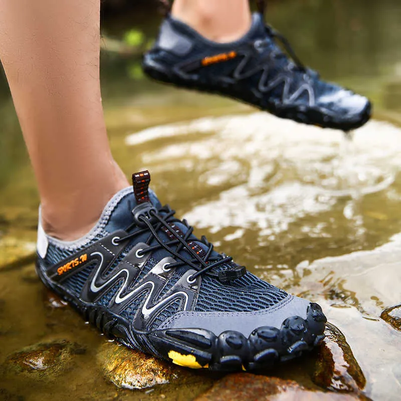 Mens Quick Drying Water Hiking Shoes Comfortable Wading Sneakers
