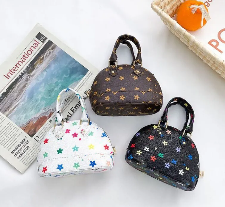 Kids Handbags Korean Fashion Little Girls Princess Purses Gifts Toddler Baby Mini Messenger Bags Classic Printing Children PU Leather Shell Shoulder