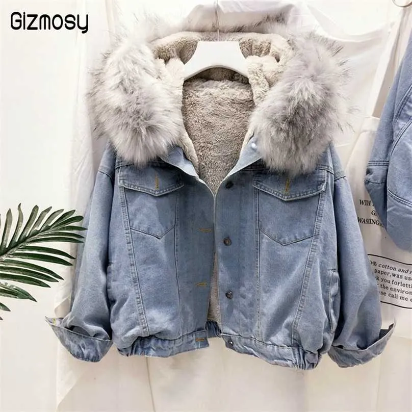 Gizmosy Big Faux Fur Collar Denim Jacket Women Winter Hooded Warm Jean Student Basic Short Parkas Female Bomber Coat 211018