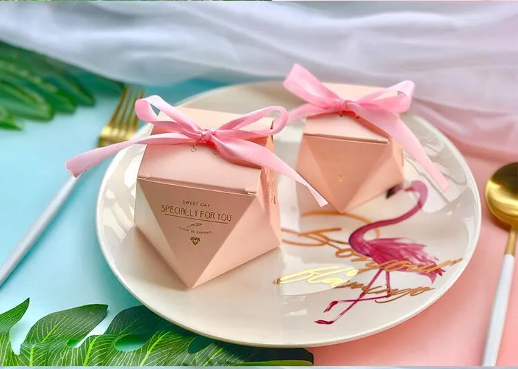 New PinkRedBule Diamond Shape Baby Shower Candy Boxes Wedding Favors and Gifts Boxes Birthday Party Decoration for Guests (9)