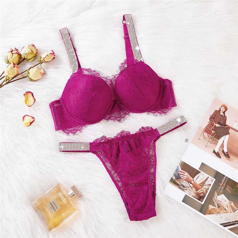 Rhinestone Letters Lace Lace Panty Bra Set Intimate Push Up Two Piece For  Elegant Ladies Q0705 From Sihuai03, $15.38