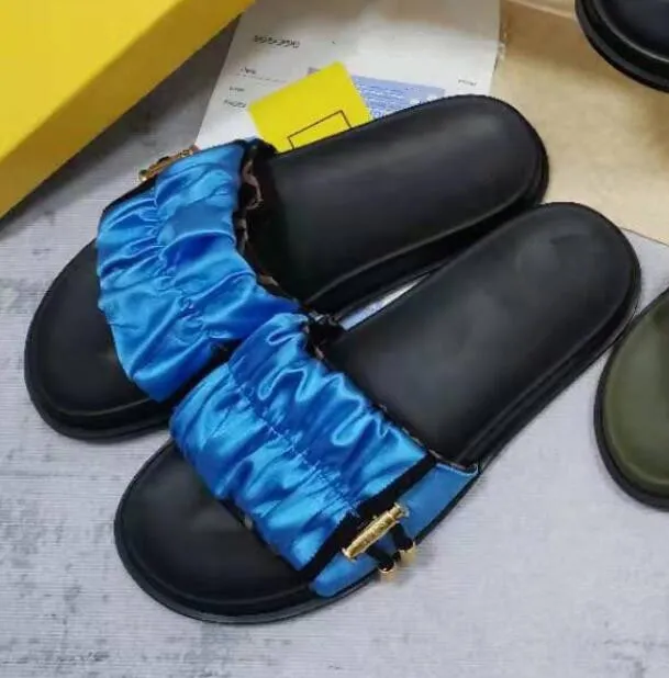 Catwalk flat sandals deals