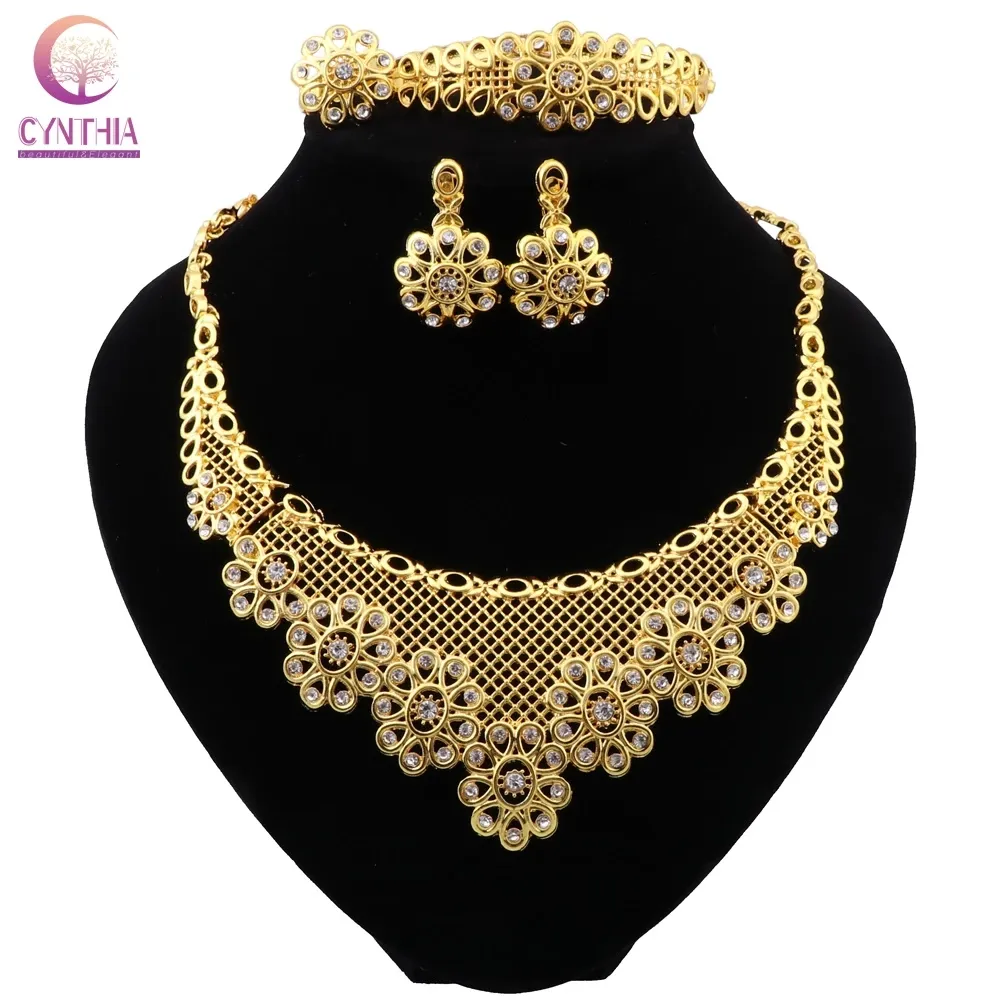 Dubaï élégant mariée couleur or ensembles de bijoux collier en cristal Bracelet boucle d'oreille anneau fête de mariage nigérian pour les femmes