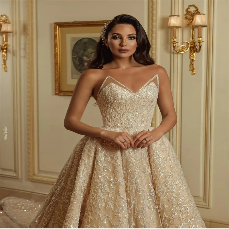 Suknie ślubne szampana Romantyczny Linia Glitter Crystal Cekiny Sweep Designer Designer Suknie Ślubne Plus Size Marriage Wear Robe de Mariée