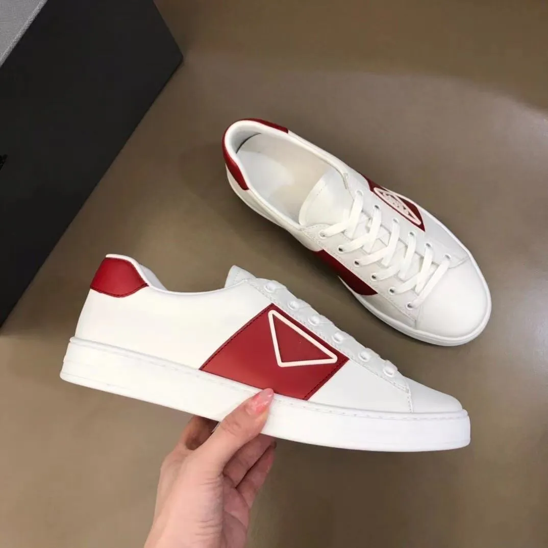 Men`s Casual shoe Sneakers Low Junior Genuine leathers Suede luxury  sneaker no spikes trainers,Couple`s lows tops flat reds soles round toewalkSneaker