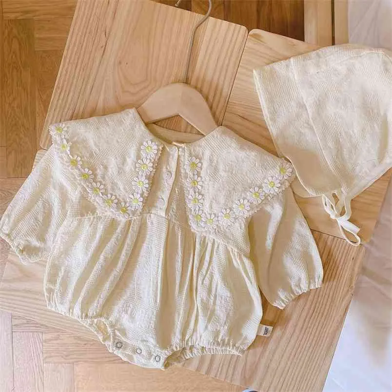 Moda Born Baby Daisy Romper Jesień Kwadrat Kołnierz Z Długim Rękawem Bawełniane Ubrania Niemowląt Koronki Kombinezon Toddler Stroje 210816