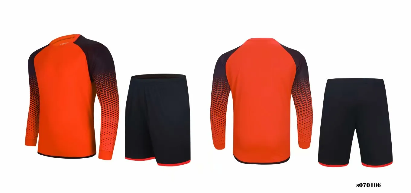 062 Long sleeved goalkeeper Shirt Customized service DIY Soccer Jersey Adult kit breathable custom personalized services school team Any clu