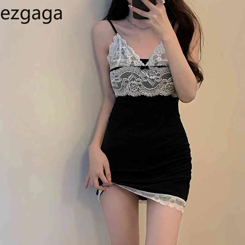 Ezgaga Lace Patchwork Sexy Bodycon Dress Women V-Neck Spaghetti Strap Sommar Ny All-Match Koreanska Mode Klänningar Vestidos 210430