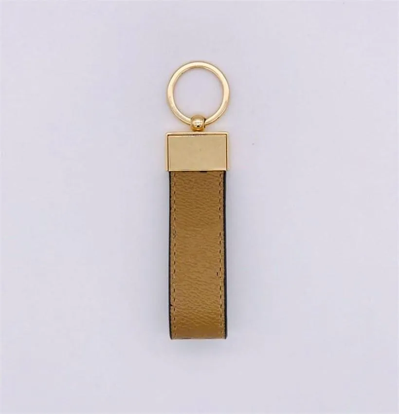 Fashion Keychain Designer Key Chain Mens Luxury Womens Buckle Keychains Handmade Leather Men Women Bags Pendant Accessories