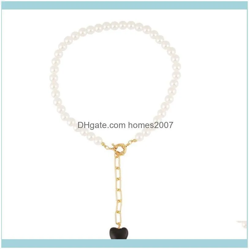 Women`s Necklace Elegant Temperament Fashion Black Heart Pendant Baroque Pearl Jewelry Gift Chains