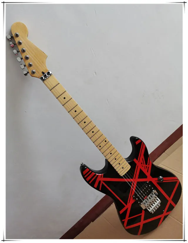 I lager Floyd Rose Maple Fingerboard 22 Frets Elektrisk gitarr med kromhårdvara, kan anpassas