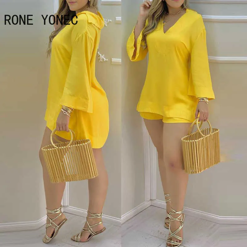 Women Two Piec Set Solid Plain Bell Sleeve V-Neck Top & Shorts Set Outfit Summer suit 210707