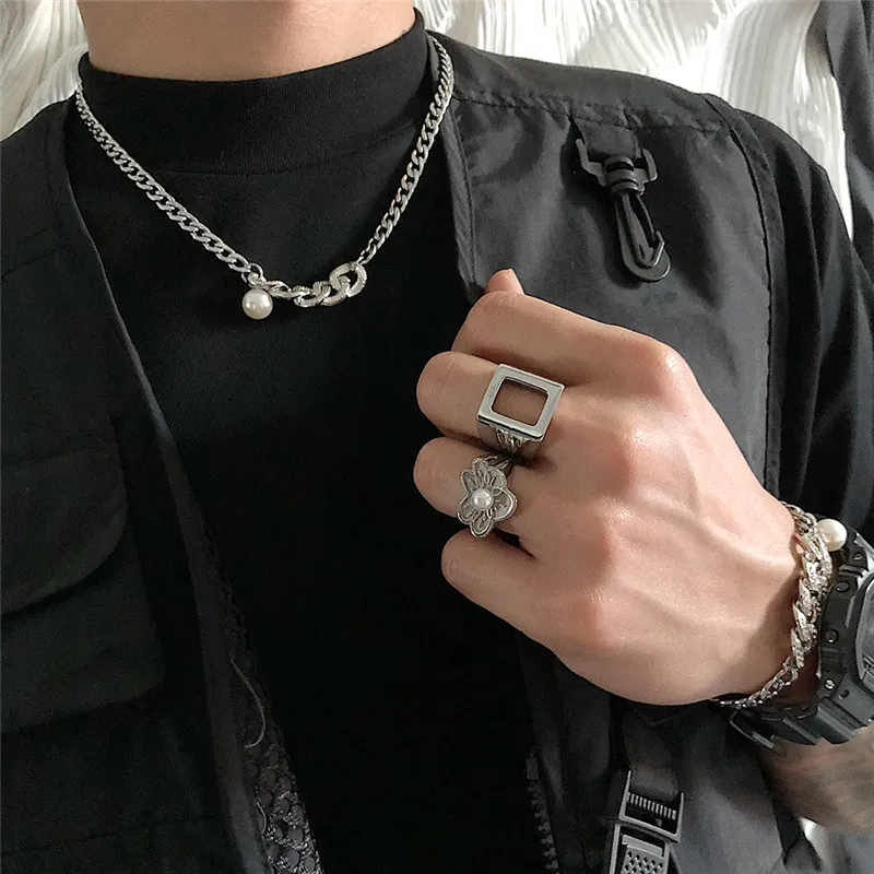 2021 minimalist ins square hollow ring men's cold hip hop personality retro index finger titanium steel accessories240f