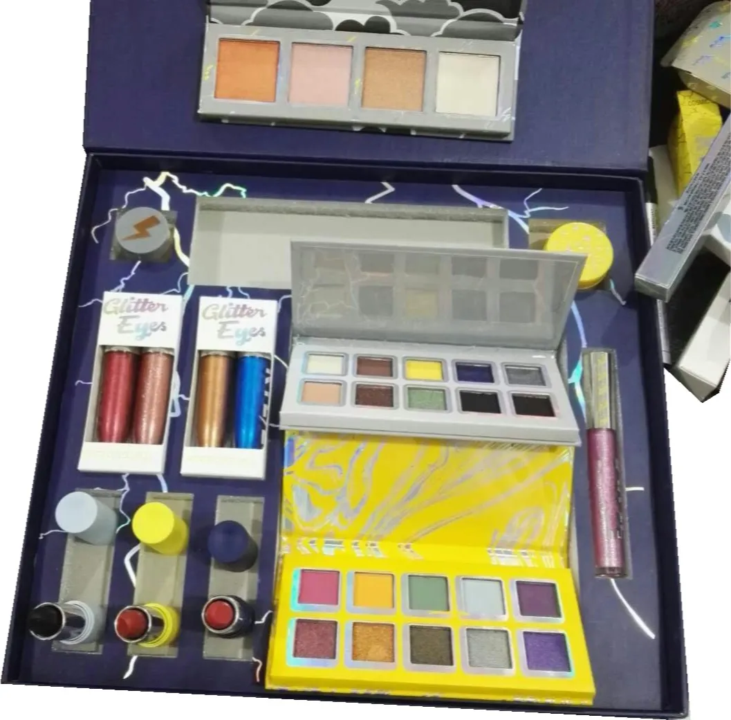 Kits de Maquillaje, Set de Cosméticos Todo en Uno, Set de Regalo de  Maquillaje Kit de Inicio Completo con Sombras de Ojos, lápiz Labial, Kit de
