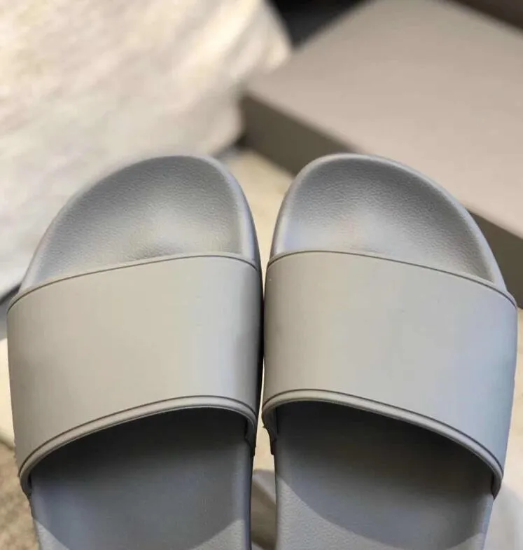 yeezy heel bump