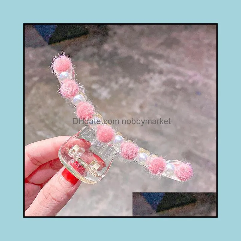 Woman Pompom Hair Claws Pearl Hairpins Women Hair Accessories Girls Headwear Hairclips Barrettes Hairgrip Hair Crab