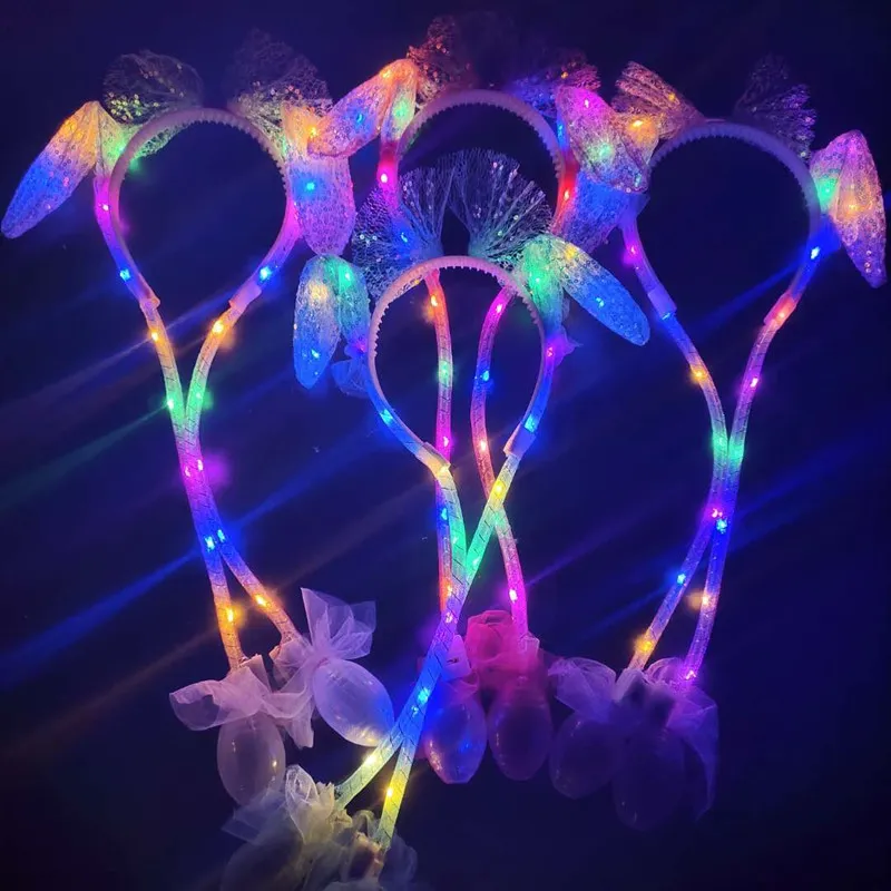 Stalls running around the rivers lakes will shake their ears when they are pinched luminous rabbit ears headband factory spot Led Rave Toy