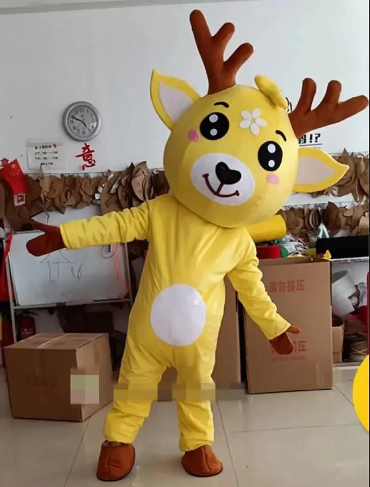 Adultos Tamanho Bonito Deer Mascote Traje Halloween Natal Fantasia Vestido Dos Desenhos Animados Personagem Personagem Terno Carnaval Unisex Adultos Outfit
