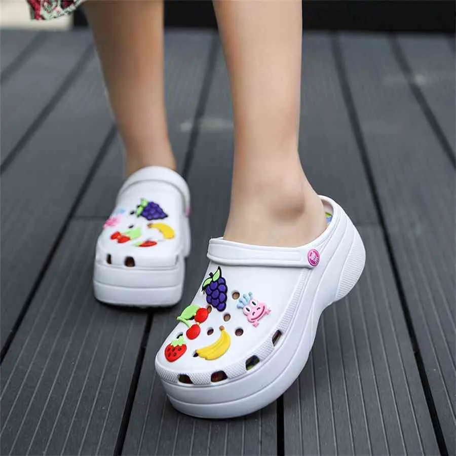 New Arrival Diamond Sparkling Shoes For Women, Suitable For Indoor And  Outdoor, Holidays, Black Soft Wood Grain, Plush Slippers, Warm And  Lightweight, Flat Street Style Lady Sandals