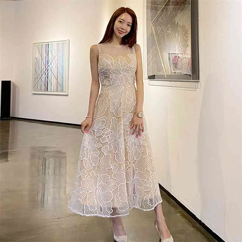 Lato Elegancka Długa sukienka Bez Rękawów Kobiety O-Neck Haft Cekiny Mesh Es Koreański Biuro Chic Slim Vestidos 210520