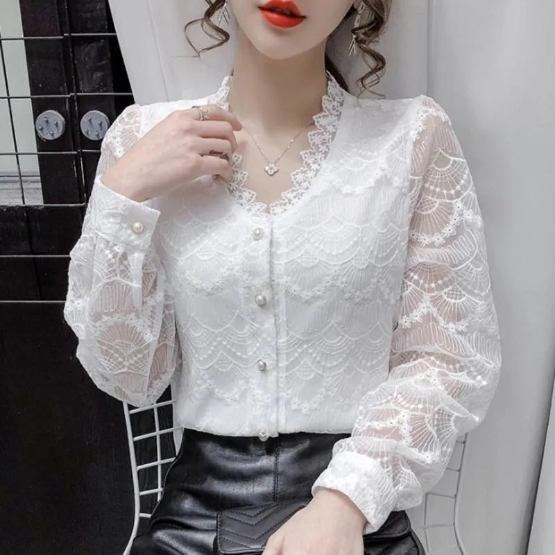 Blusas das mulheres Camisas # 2001 Estilo Coreano Vintage Lace Mulheres V Neck Ruffles Sexy Basic Tops Perspectiva Manga Longa Fina Retro Retro Loose Bege