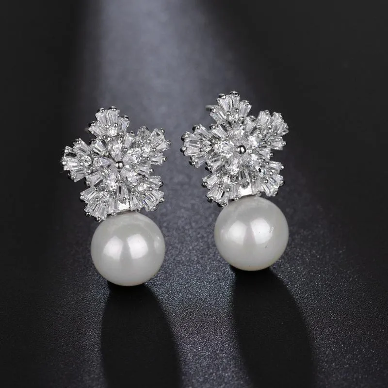 Stud IDESTINY Fashion Snowflake Design Simulated Pearl Famous Earrings Designers Studs Jewelery For Women CZ Jewelry Bijoux Gift