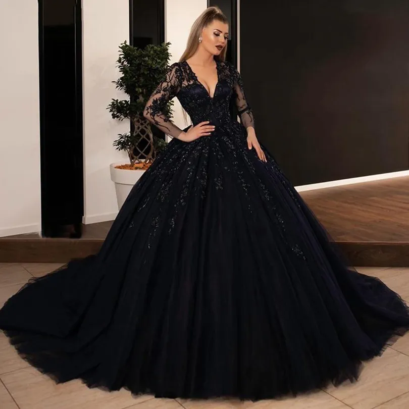 Gothic Long Sleeves Lace Ball Gown Wedding Dresses Brial Gowns with Beads Appliques Sweep Train Lace-Up Plus Size Vestidos De Novia