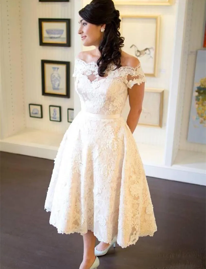 Abito da sposa vintage anni '50 lunghezza tè spalle scoperte manica corta pizzo pieno una linea abiti da sposa corti taglia personalizzata 2021