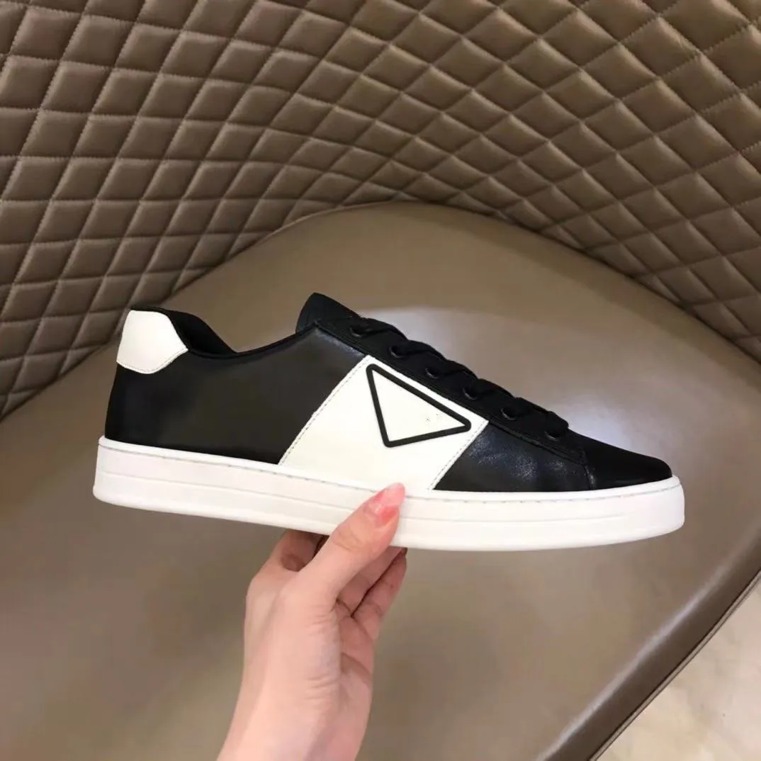 Men`s Casual shoe Sneakers Low Junior Genuine leathers Suede luxury  sneaker no spikes trainers,Couple`s lows tops flat reds soles round toewalkSneaker