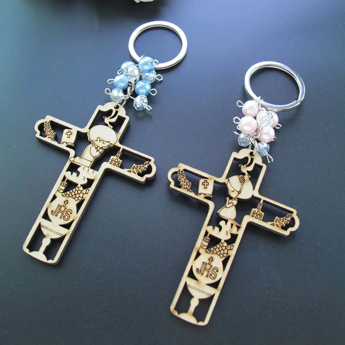 24 st First Communion Wood Keychain Favor Boys Girls for Guest Recuerdos Para Primera Comunion med presentpåsar