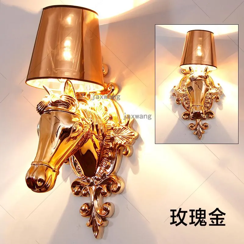 Applique murale nordique Europe résine tête de cheval lampe chambre miroir créatif mode couloir balcon appliques lampes d'éclairage