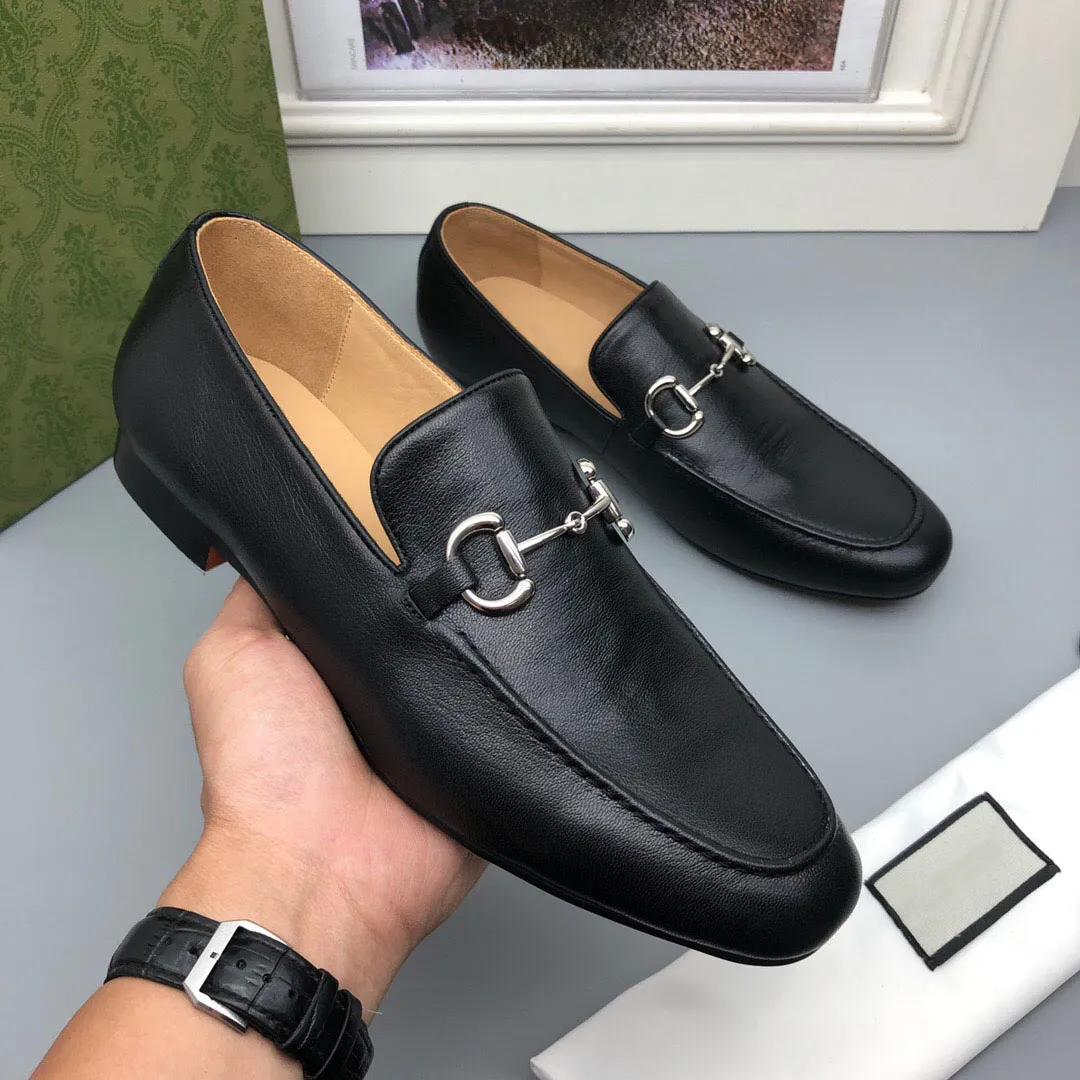 Man Designer Äkta Läder Bogue Klänning Skor Mens Fashion Brand Business Slip On Loafers Men Casual Flats Storlek 38-45