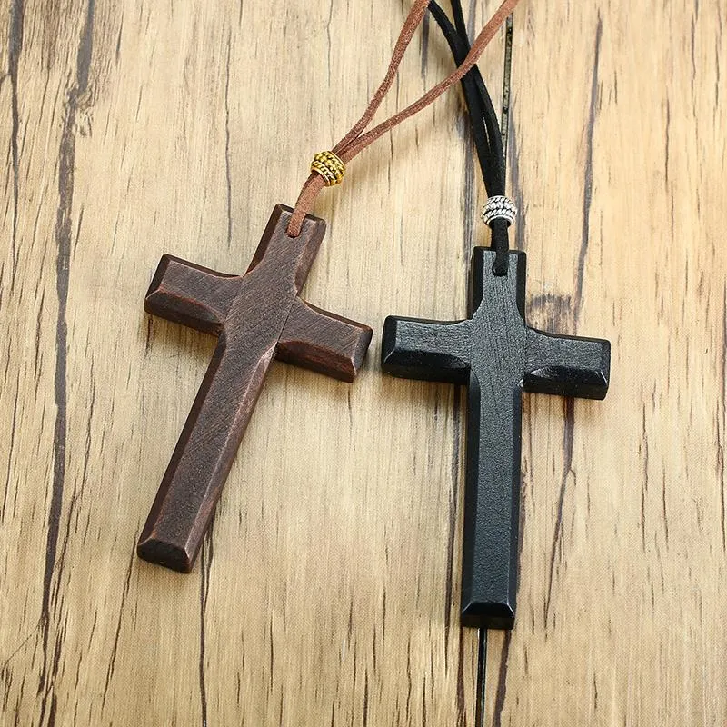 Pendant Necklaces Vintage Wood Cross Crucifix For Men Women Christian Gifts Jewelry With 90cm Rope Chain