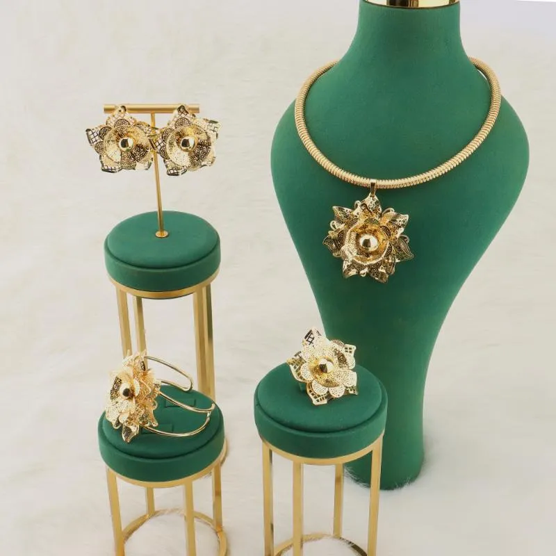 Orecchini Collana Set di gioielli color oro africano per donne e orecchini Regalo per feste di matrimonio Costume di Dubai Rame dorato