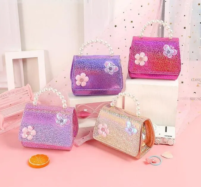 Barnkläder och handväskor Mini Crossbody Cute Girls Pearl Hand Väskor Tote Little Girl Small Coin Pouch Party Purse Present