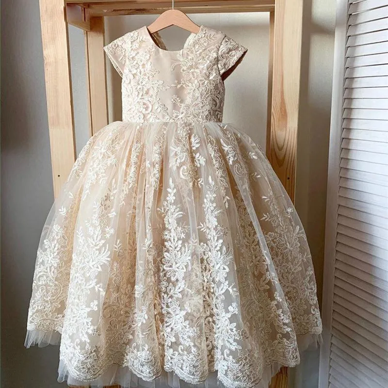 2021 Çiçek Kız Elbise Düğün Çocuklar Kızlar için Pageant Elbise Yay Şerit Kat Uzunluk Communion Parti Abiye Kabarık