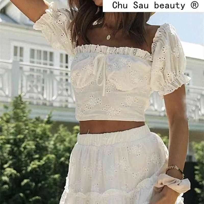 Fashion Summer Vintage Chic Floral Embroidery Cotton Crop Tops Women Casual Style Square Collar Elastic Back Blouses Female 210508