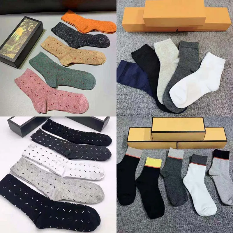 Chaussettes pour hommes Lettre classique Chaussettes pour hommes Femmes Stocking Mode Cheville Chaussette Casual Tricoté Coton Bonbons Couleur Lettres Imprimé 5 Paires / Lot Venez Avec BoxQPB9