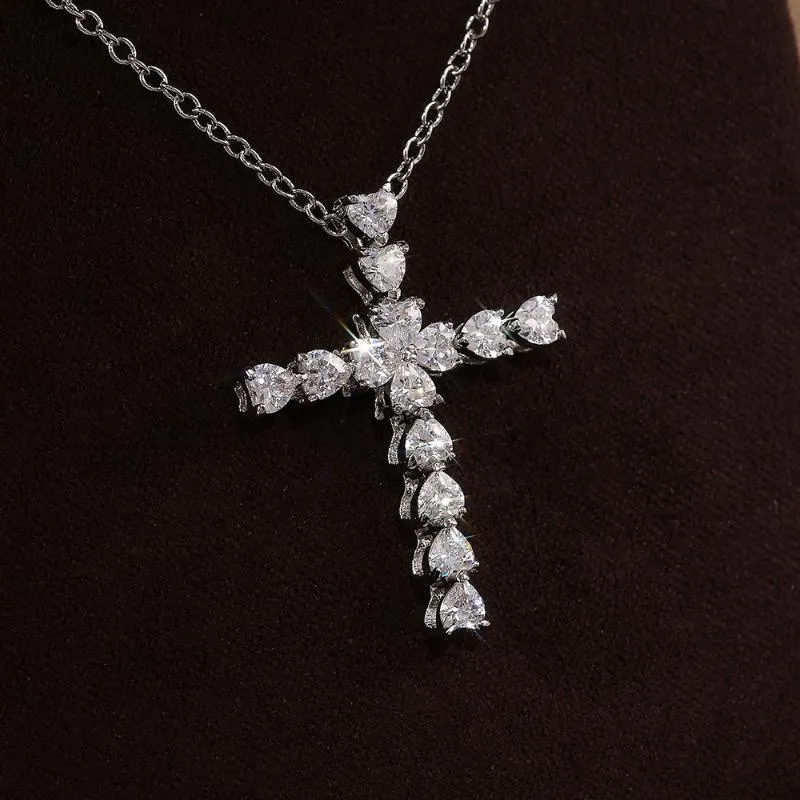 Pendant Necklaces Heart Shaped Gorgeous Zircon Crosses Pendants Choker Chains White Gold Color Necklace For Women Fashion Jewelry Wholesale