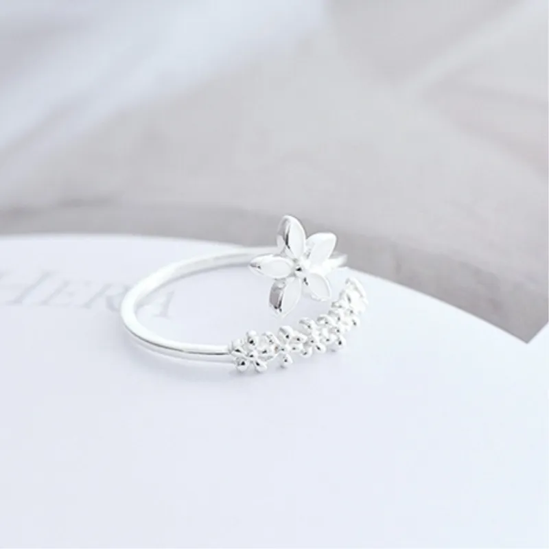 Fresh Flower 925 Серебряный серебряный литерамент литературный подарок моды Корея Женщина -физолируемые открытые кольца