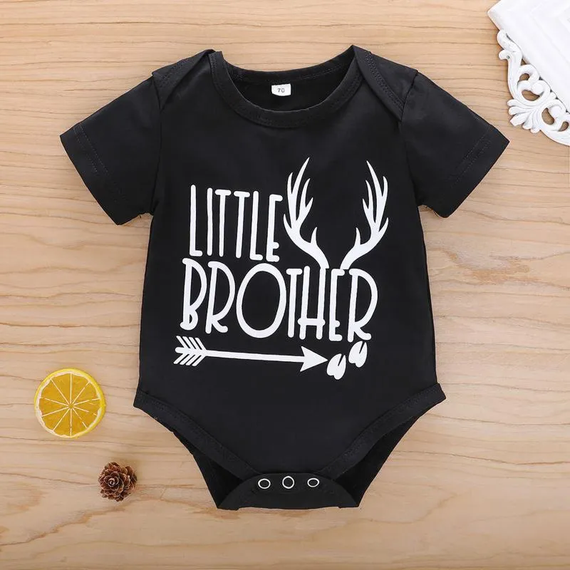 Rompers Funny Born Baby Romper Spädbarn Bomull Kortärmad Pojke Little Brother Letter Kläder Tjej Tryck Suit Crawling