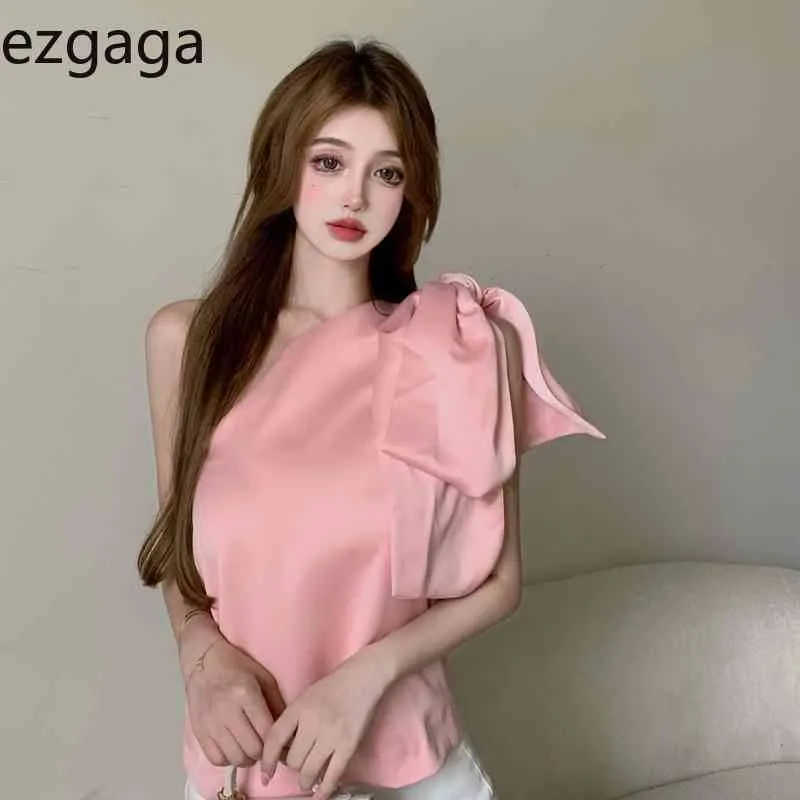 Ezgaga mouwloze boog blouse vrouwen Koreaanse mode chique solide slanke zomer nieuwe sexy off schouder diagonale kraag elegante tops 210430